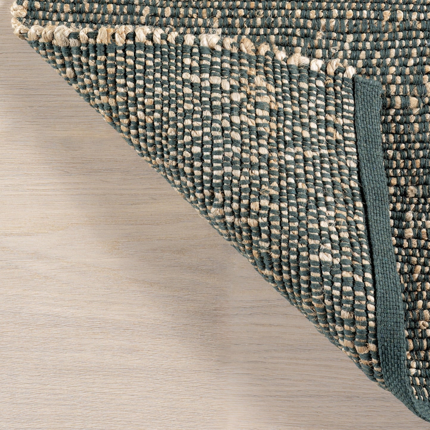 Nuloom Jacky Klassischer Teppich aus Jutemischung
