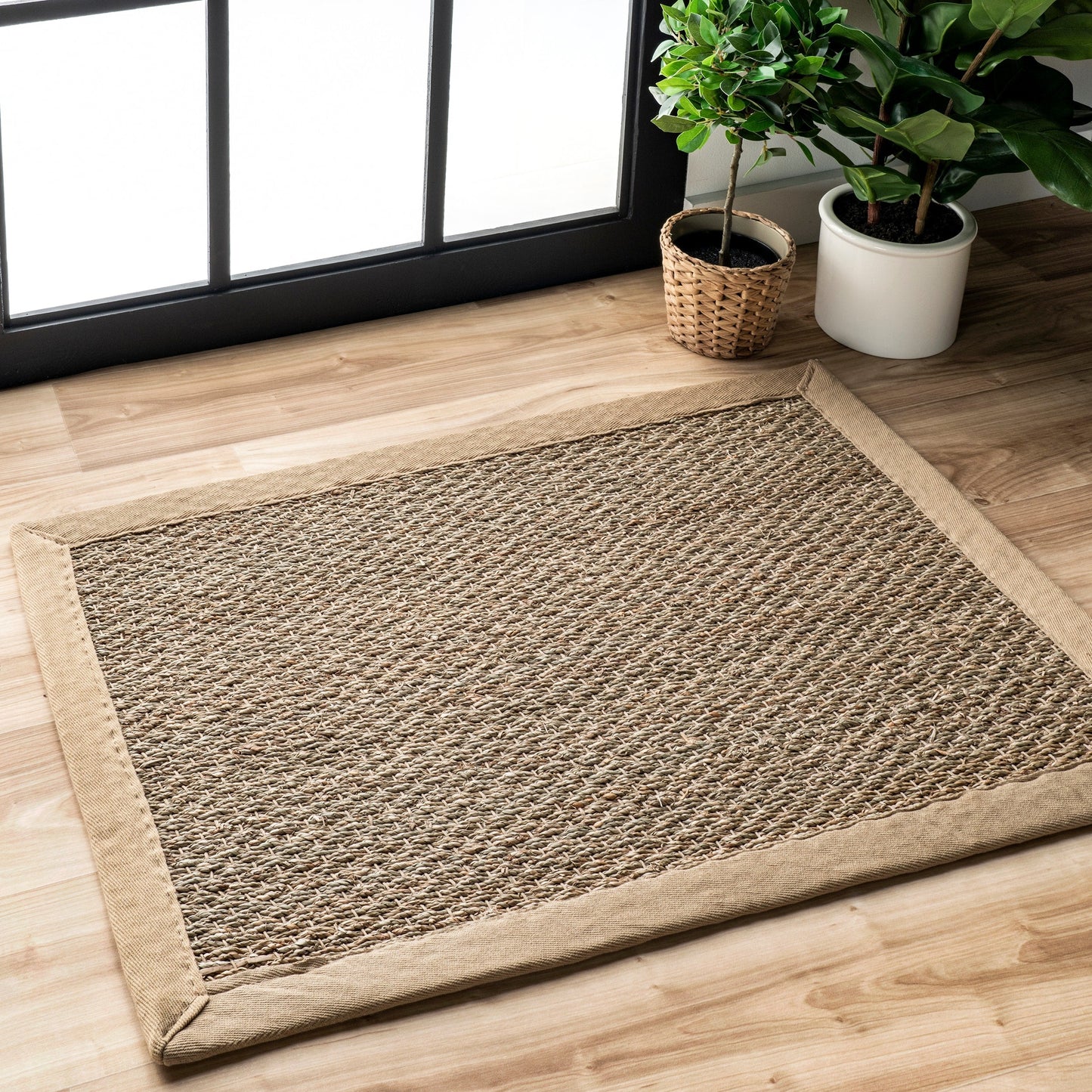Nuloom Kiana Casual Teppich mit Seegrasrand