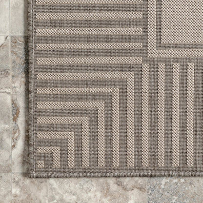 Nuloom Leah Classic Bordered Indoor/Outdoor-Teppich