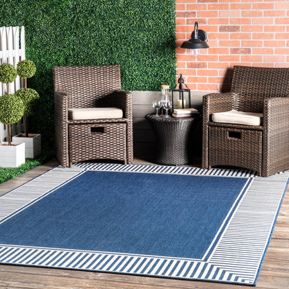 Nuloom Leah Classic Bordered Indoor/Outdoor-Teppich