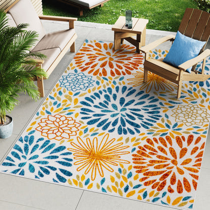 Nuloom Ronda Teppich für drinnen und draußen mit kräftigem Blumenmuster