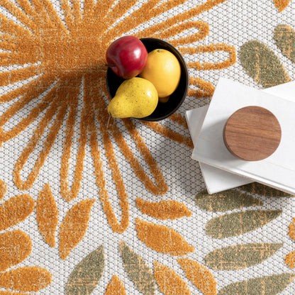 Nuloom Ronda Teppich für drinnen und draußen mit kräftigem Blumenmuster