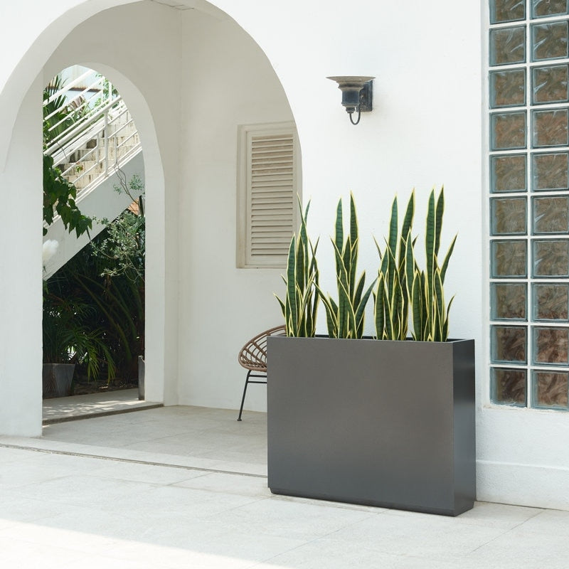 Schwerer Pflanzkasten aus Metall für Pflanzen im Freien, 38L x 10B x 30H Zoll hoch und lang, Pflanzkasten mit Metalltrennwand – 38 x 30 x 10