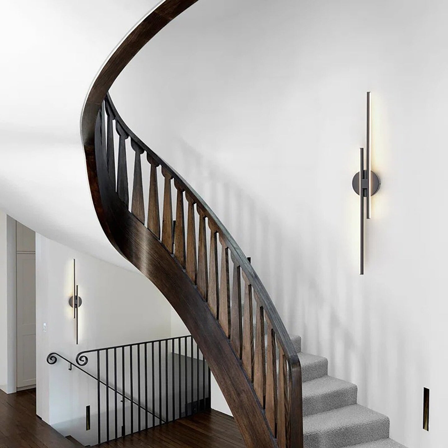 Minimalistische 2-flammige dimmbare LED-Waschtischleuchte, lineare Metall-Wandleuchte