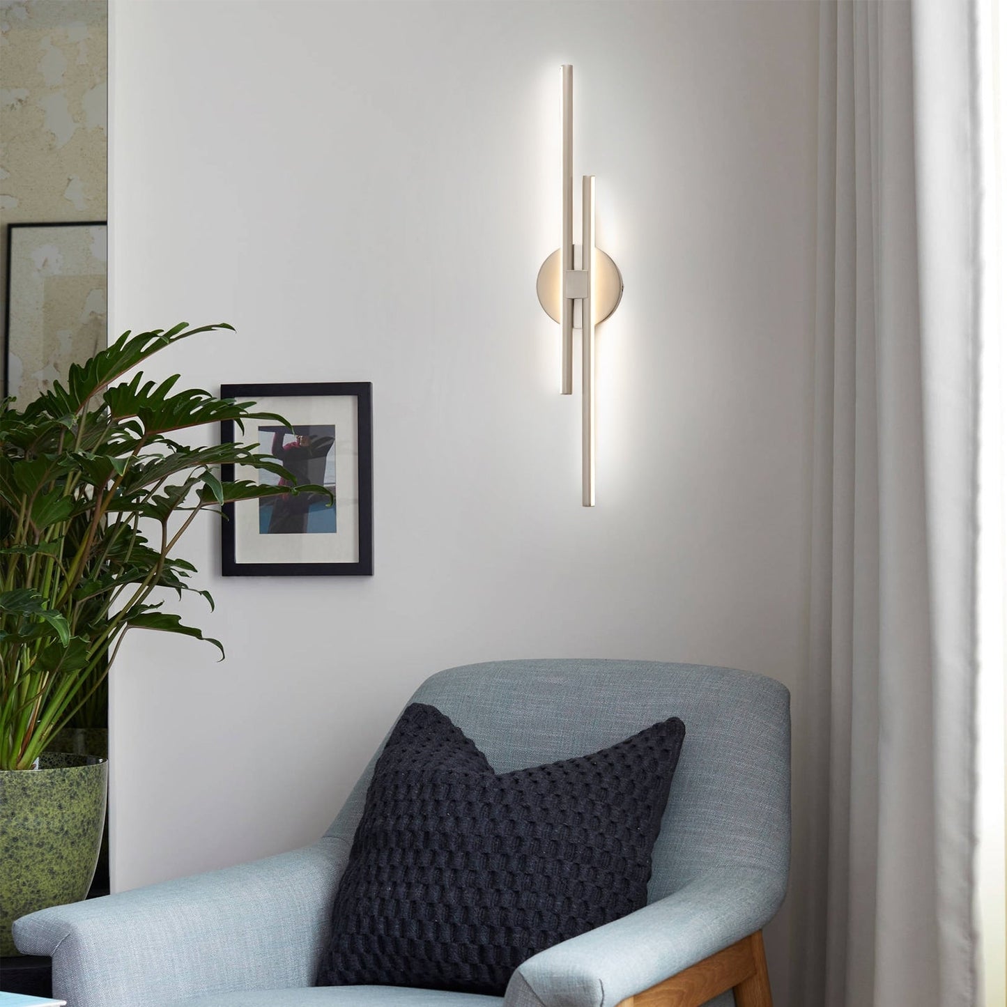 Minimalistische 2-flammige dimmbare LED-Waschtischleuchte, lineare Metall-Wandleuchte