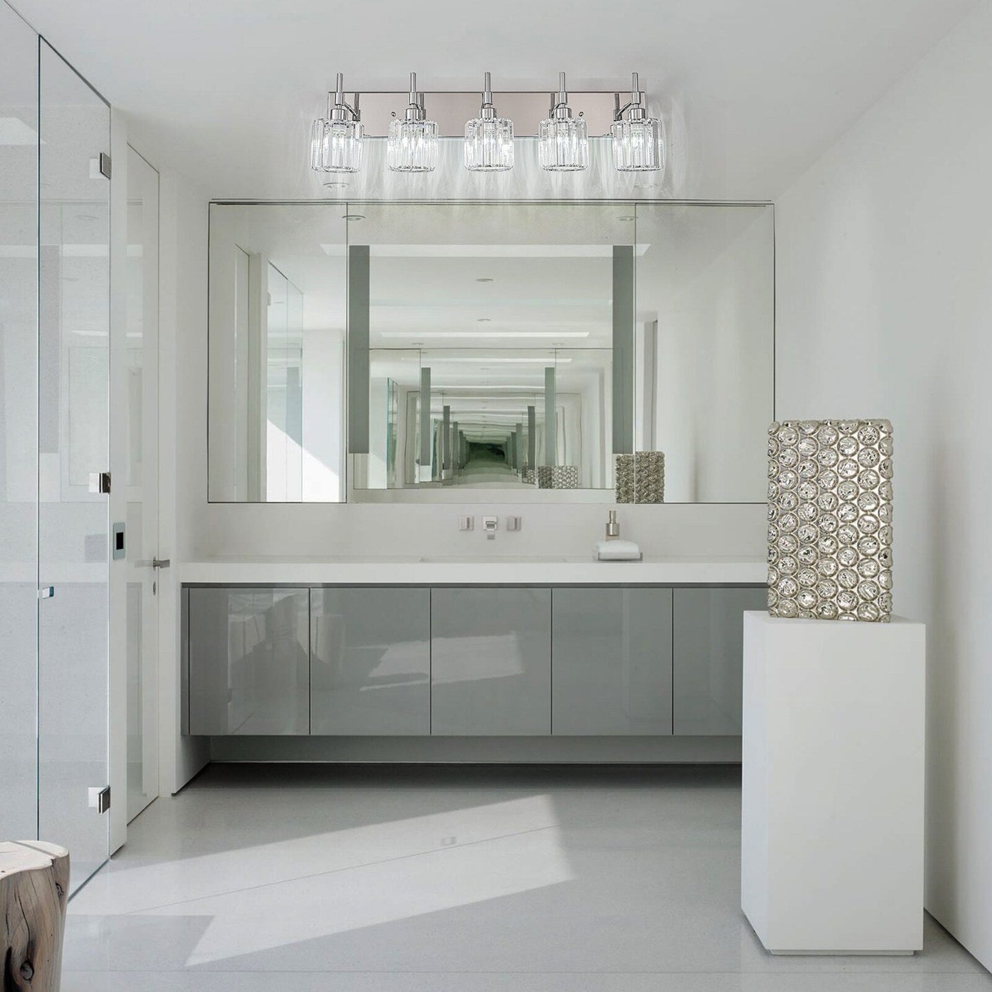 Moderne dimmbare Kristall-Badezimmer-Wandleuchten mit Waschtischleuchten und Kristallschirmen
