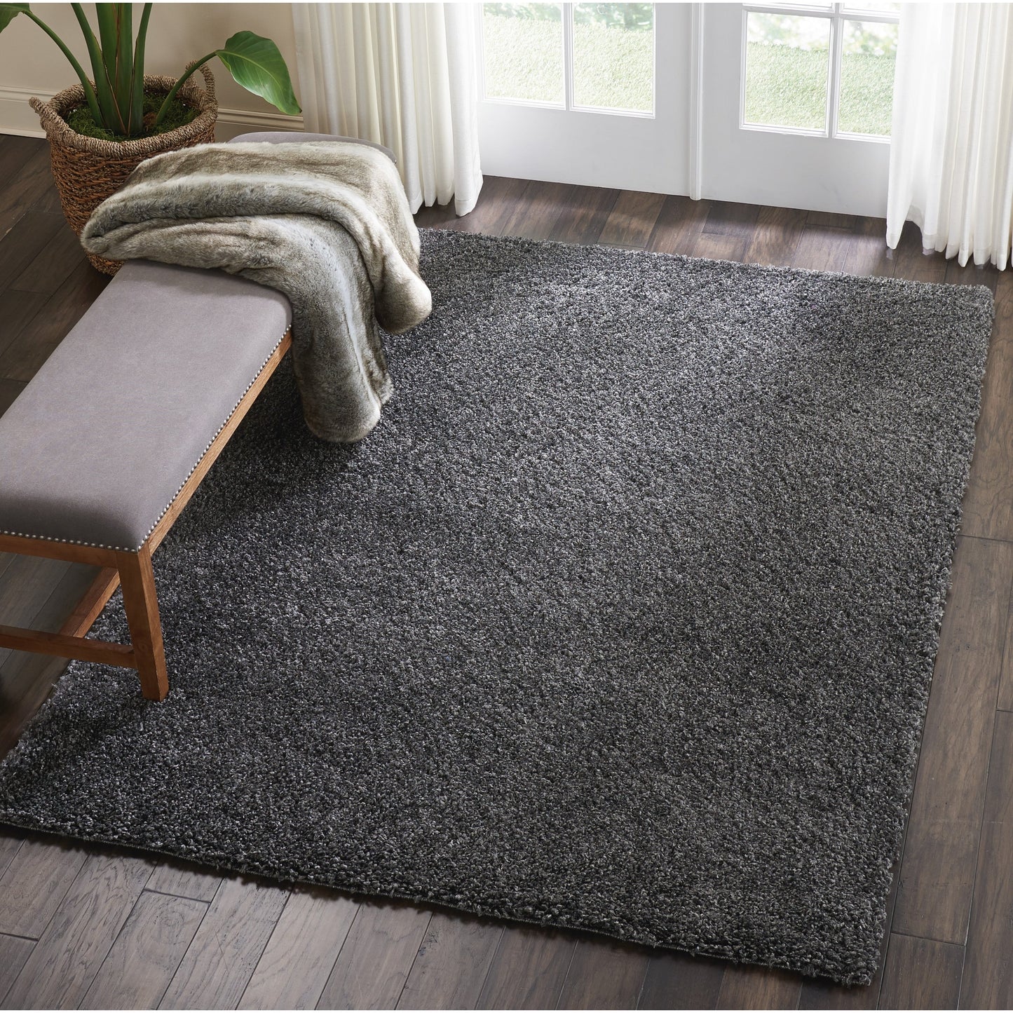 Nourison Malibu Shag Moderner Plüsch-Teppich in fester Ausführung