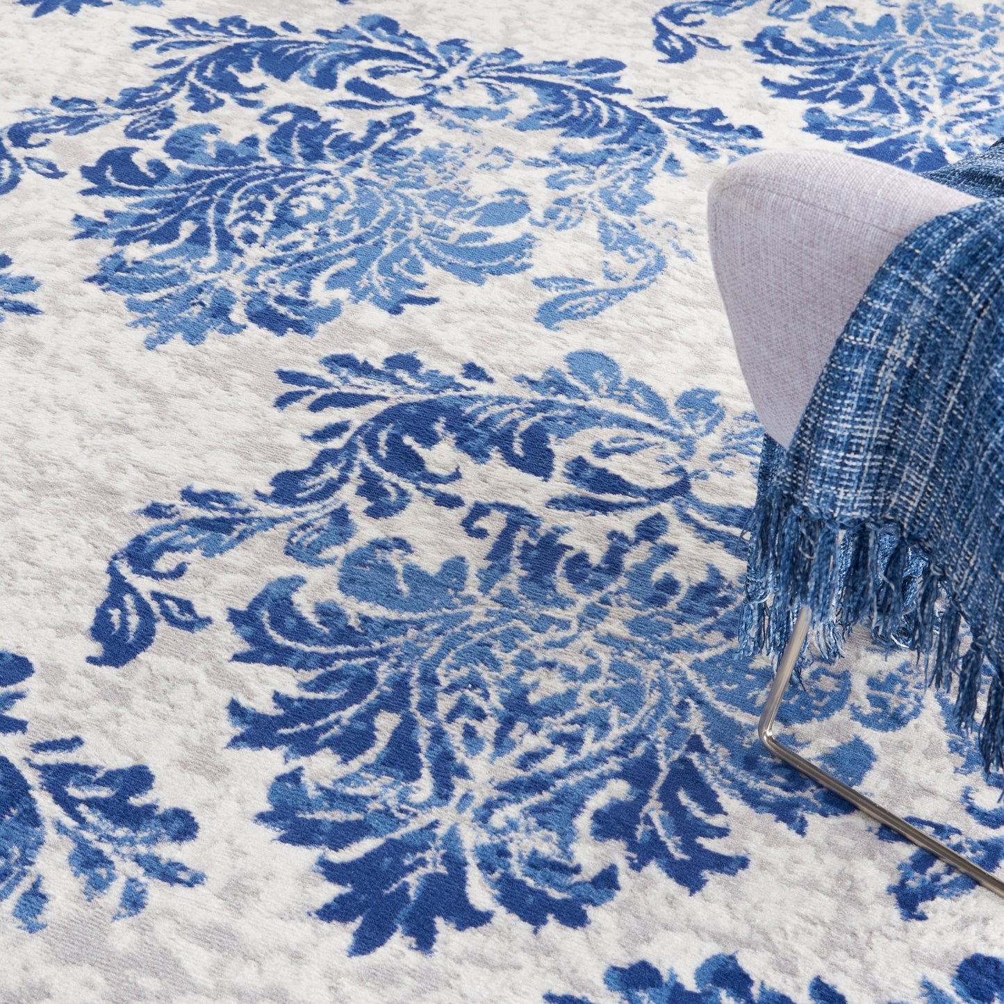 Nourison Whimsicle French Country Botanical Elfenbein-Marine-Teppich