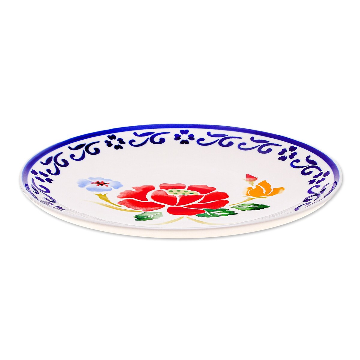 Novica Handgemachter Speiseteller aus Keramik mit Mohngarten in Blau