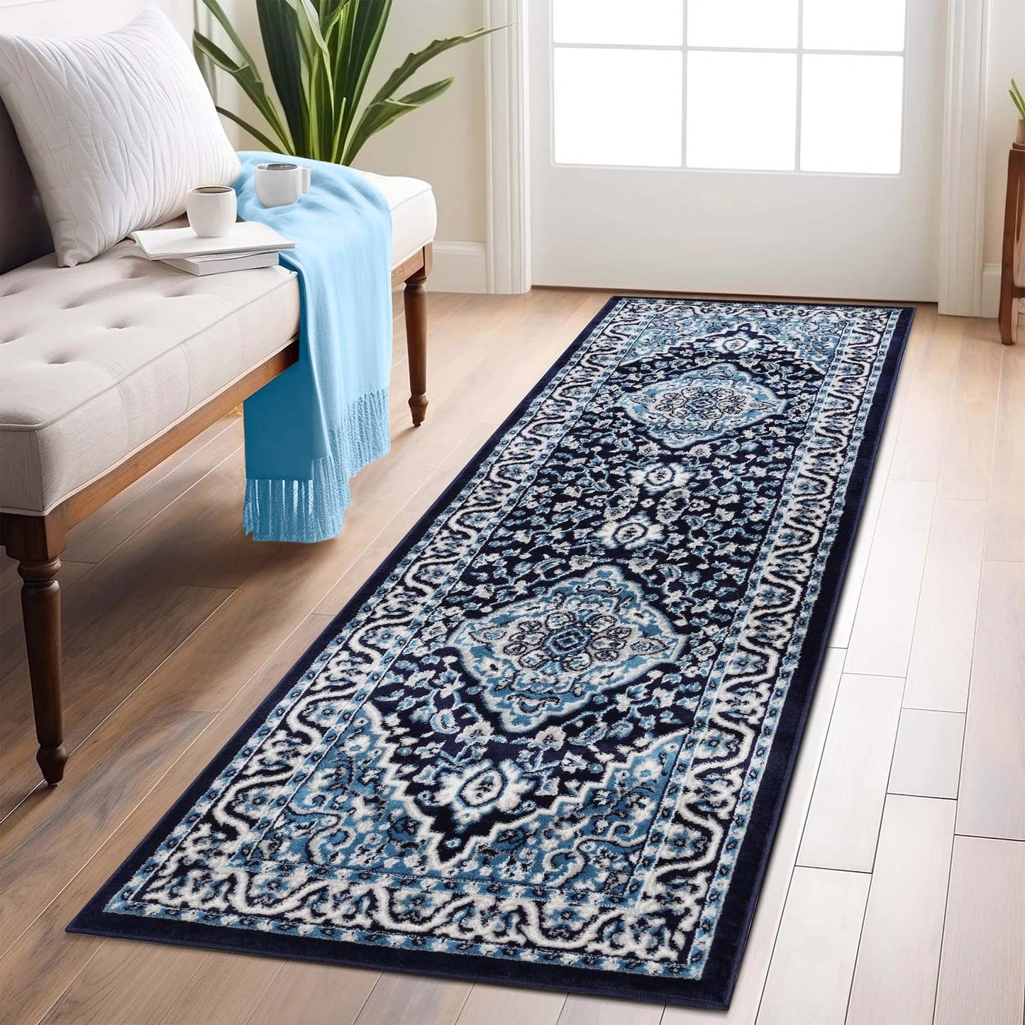 Hochwertiger Teppich Glendale mit Blumenmedaillon für den Innenbereich