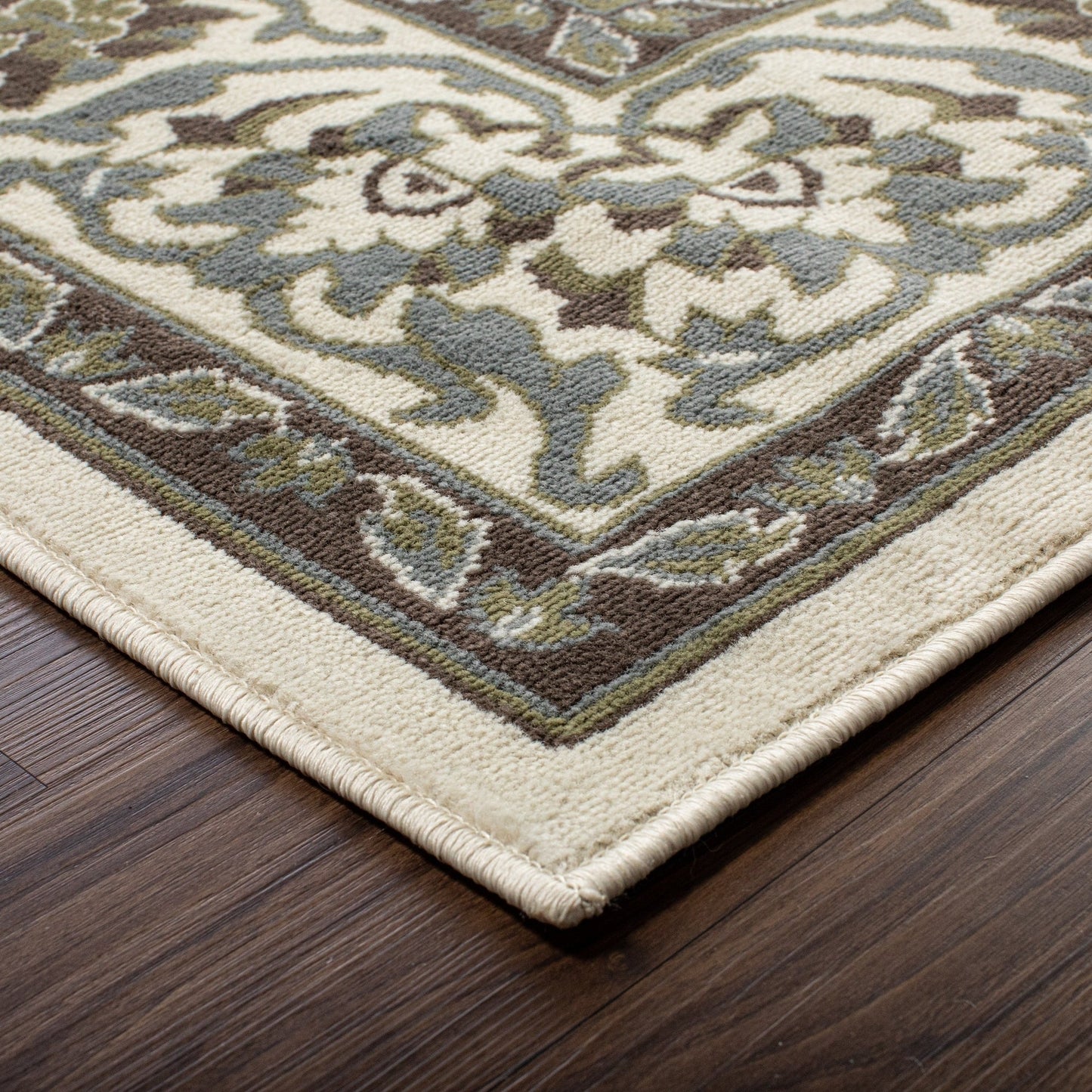 Hochwertiger Teppich Glendale mit Blumenmedaillon für den Innenbereich