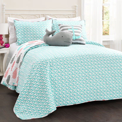 Taylor &amp; Olive 5-teiliges Steppdeckenset mit Wal-Print „Lums“