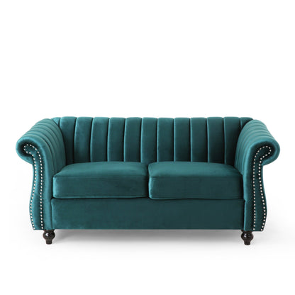 Tealfarbenes Chesterfield-Sofa mit Nagelköpfen und Beinen aus Birkenholz