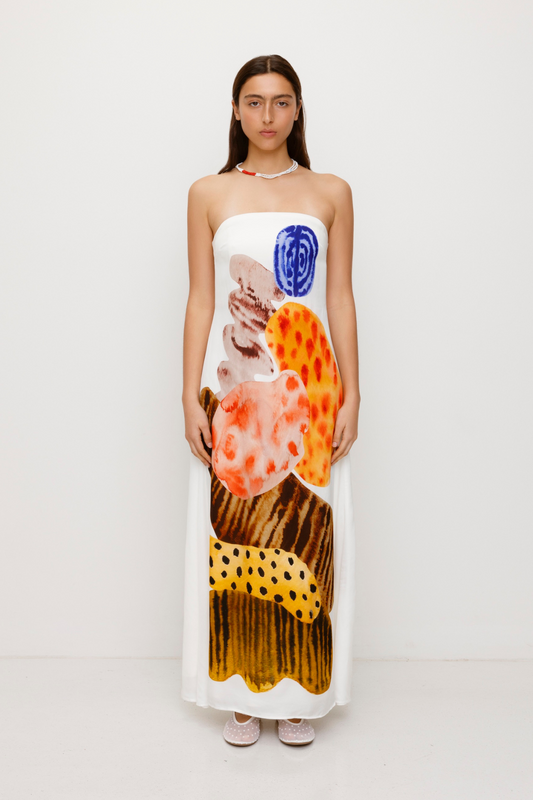 Kora Maxikleid – Porzellan-Abstrakt