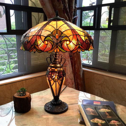 Viktorianische Tischlampe im Tiffany-Stil mit 2+1 Lichtern