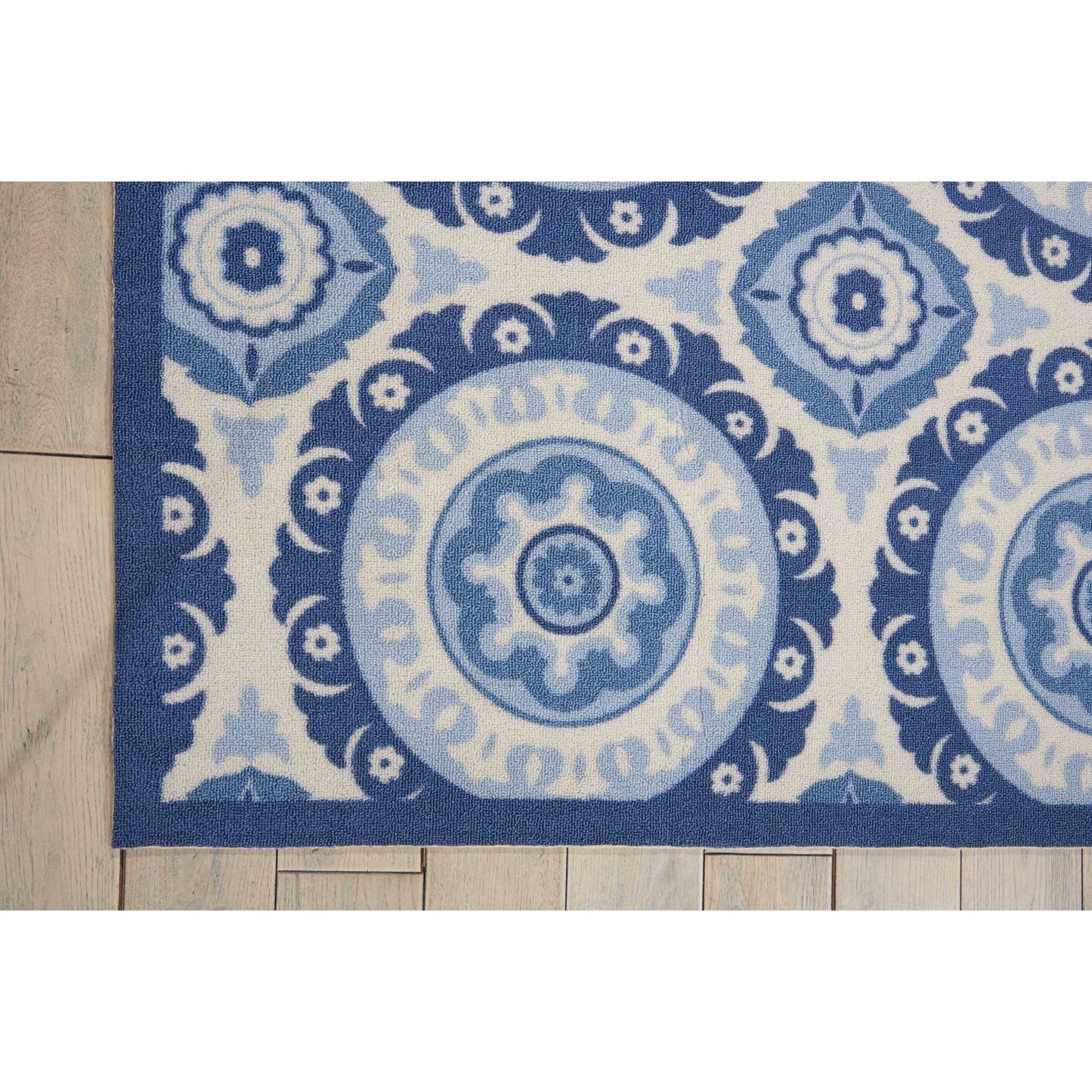 Waverly Sun N' Shade Indoor Outdoor Boho Medallion Area Teppich
