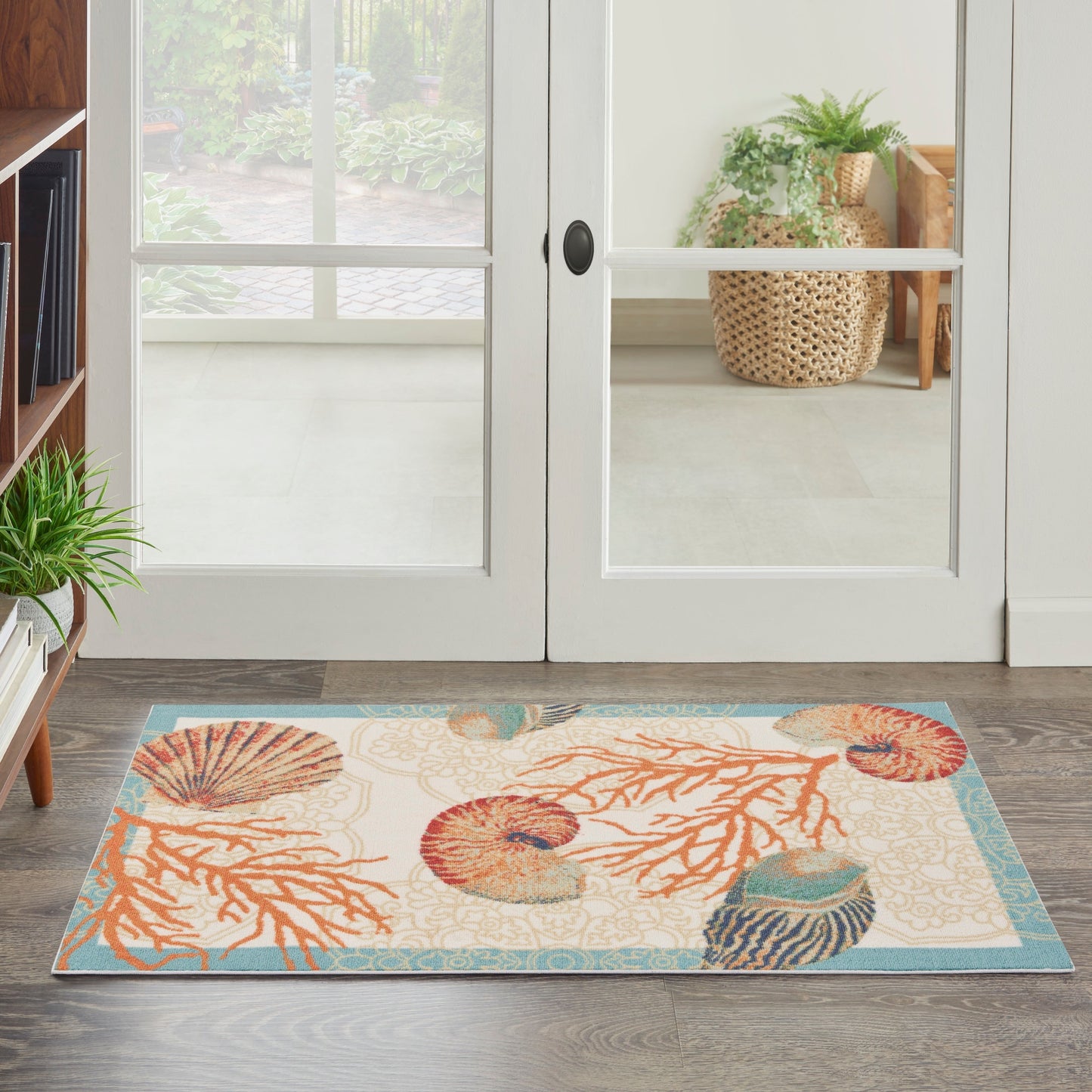 Waverly Sun &amp; Shade Shore Thing Teppich für drinnen und draußen, tropische Muscheln, Blumenmuster