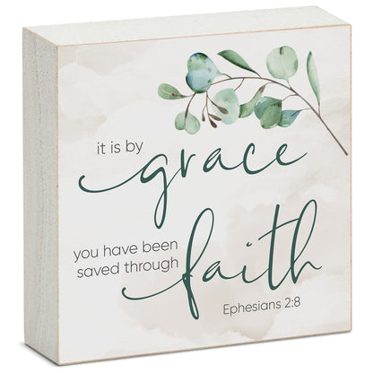 Holzblock-Dekorschild mit Botschaft von Grace Saved Through Faith, 3,75 Zoll im Quadrat, hergestellt in den USA – Multi-38