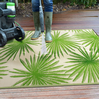 World Rug Gallery – Wendbare Outdoor-Teppiche aus recyceltem Kunststoff mit Blumenmuster und tropischem Muster