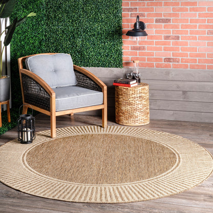 Nuloom Leah Classic Bordered Indoor/Outdoor-Teppich
